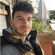 Estudiante de licenciatura Italiano Nativo. 
Doy lecciones para aprender o mejorar en diálogo y gramática